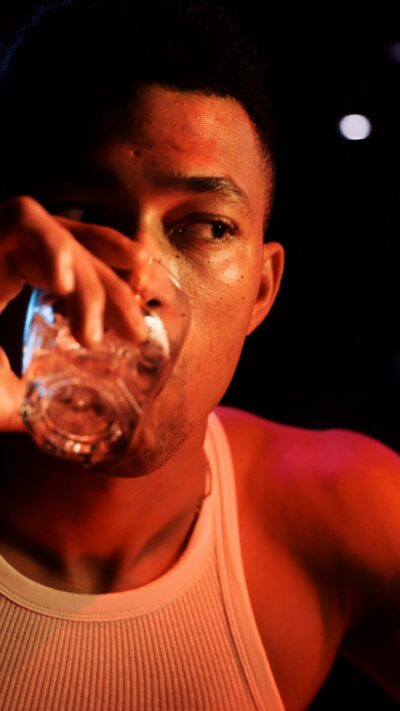 hunq_1-5_4k.00_00_09_18.still002