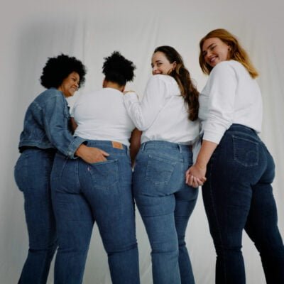 levi’s_300plus_video_1_v301_(1×1).00_00_12_10.still005